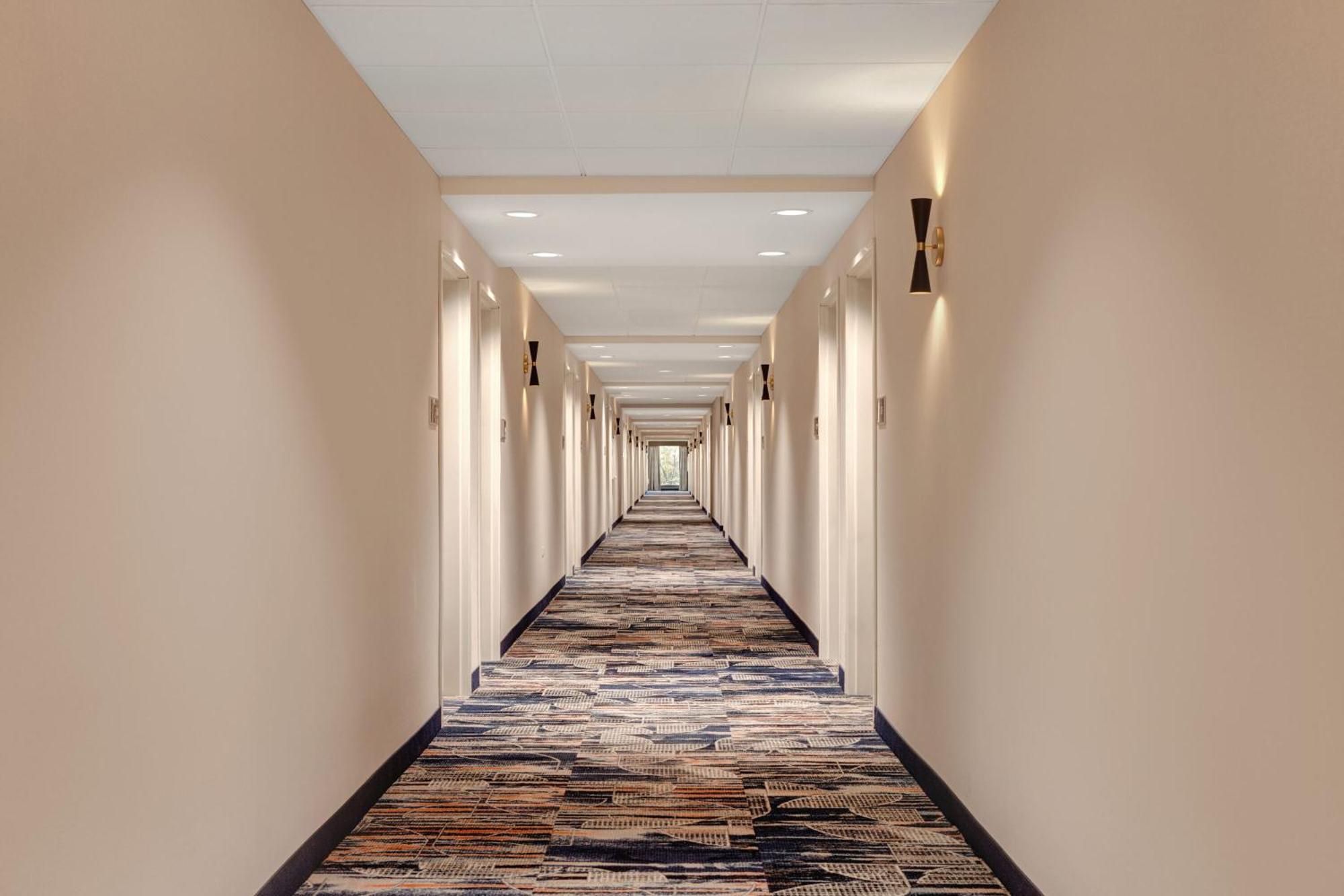 Hampton Chicago Hotel 3*